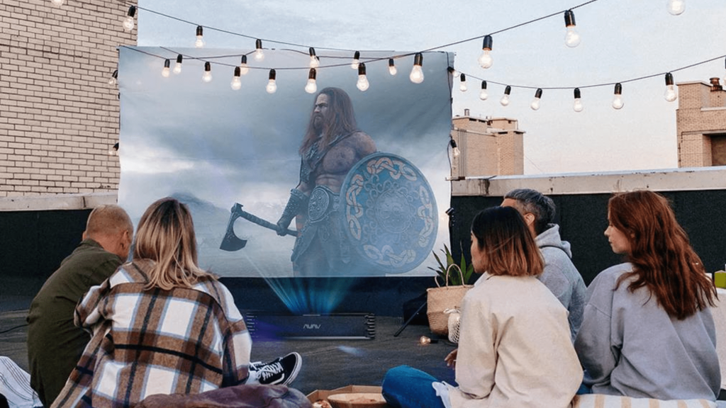 VAVA-Chroma-projector-for-outdoor-projection-with-friends